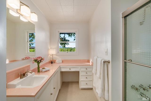 1234 Davis Ln, St. Helena, CA 94574