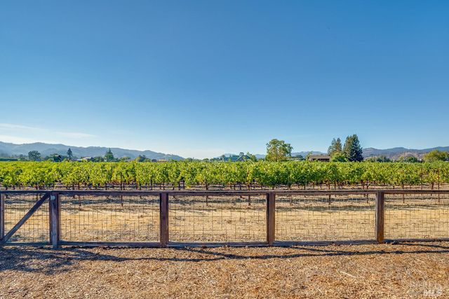 1234 Davis Ln, St. Helena, CA 94574