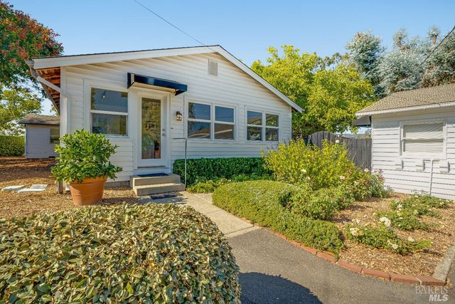 1234 Davis Ln, St. Helena, CA 94574