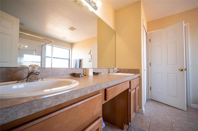 16609 CARIBBEAN BREEZE WAY, Clermont, FL 34714