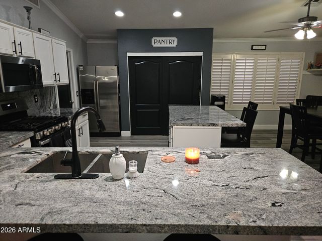 10937 E CATALINA Avenue, Mesa, AZ 85208