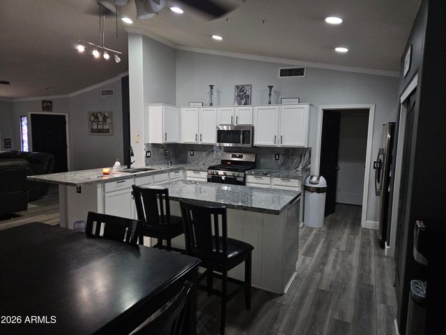10937 E CATALINA Avenue, Mesa, AZ 85208