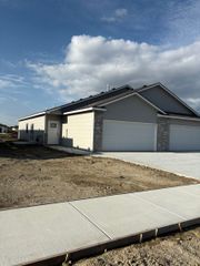 12950 E Blake St, Wichita, KS 67230