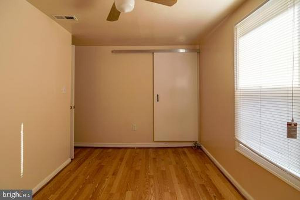 Image 5 of property listing at 66 S MONASTERY AVE, Baltimore, MD 21229