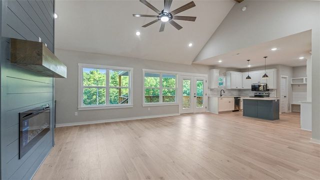 41 Fleetwood Drive, Bella Vista, AR 72714