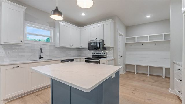 41 Fleetwood Drive, Bella Vista, AR 72714