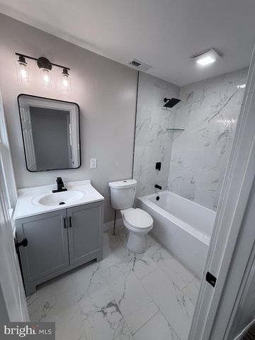 500 GREENWICH AVE, Paulsboro, NJ 08066