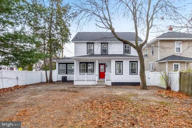 500 GREENWICH AVE, Paulsboro, NJ 08066