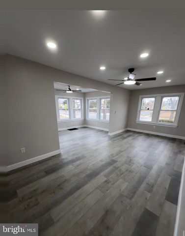 500 GREENWICH AVE, Paulsboro, NJ 08066