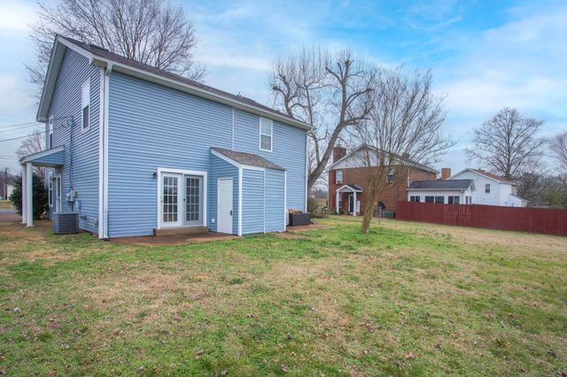 2424 Robbie Ct, Nashville, TN 37214