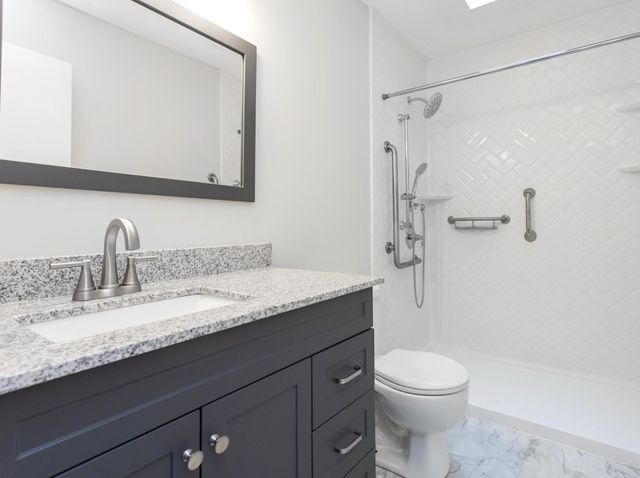 2424 Robbie Ct, Nashville, TN 37214