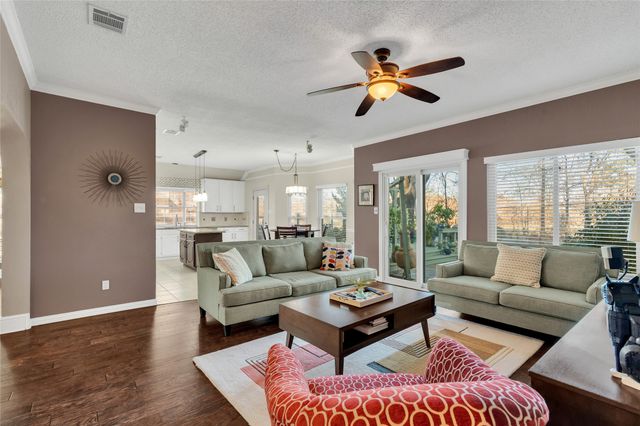 4019 Whitby Lane, Grapevine, TX 76051