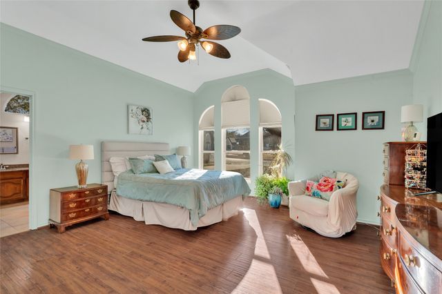 4019 Whitby Lane, Grapevine, TX 76051