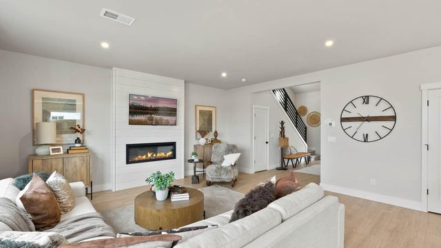 21552 SE Etna Place, Bend, OR 97702