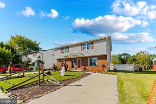 608 SPRING AVE, Hanover, PA 17331