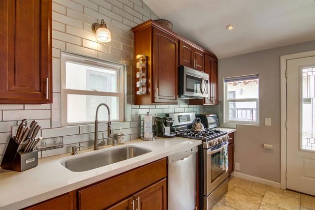 2715 Strand Way, San Diego, CA 92109