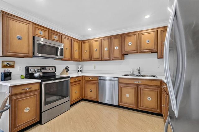 2220 S Ocean Boulevard 302, Delray Beach, FL 33483