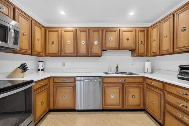 2220 S Ocean Boulevard 302, Delray Beach, FL 33483