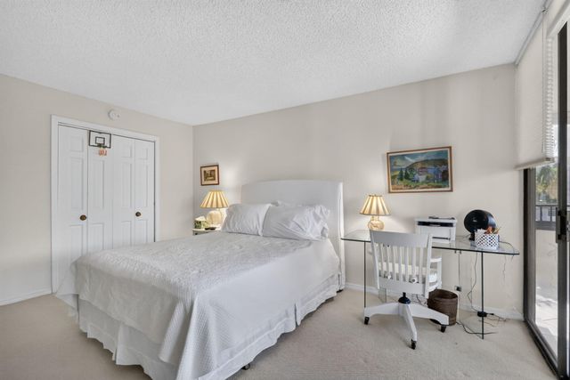 2220 S Ocean Boulevard 302, Delray Beach, FL 33483