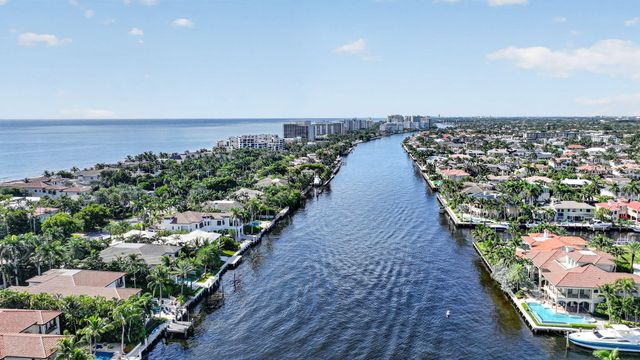2220 S Ocean Boulevard 302, Delray Beach, FL 33483