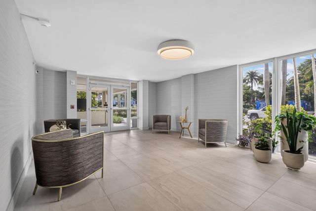 2220 S Ocean Boulevard 302, Delray Beach, FL 33483