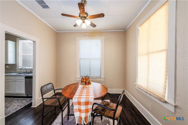 626 Saint Vincent Street, Gonzales, TX 78629