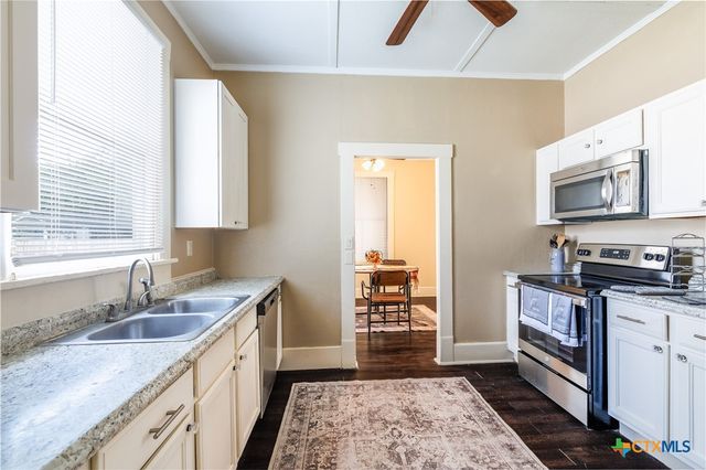 626 Saint Vincent Street, Gonzales, TX 78629
