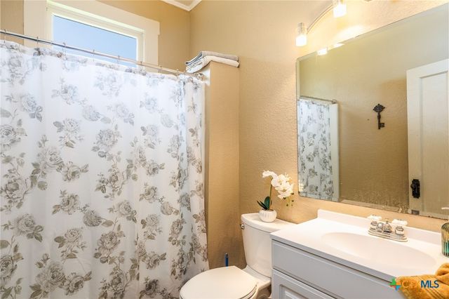 626 Saint Vincent Street, Gonzales, TX 78629