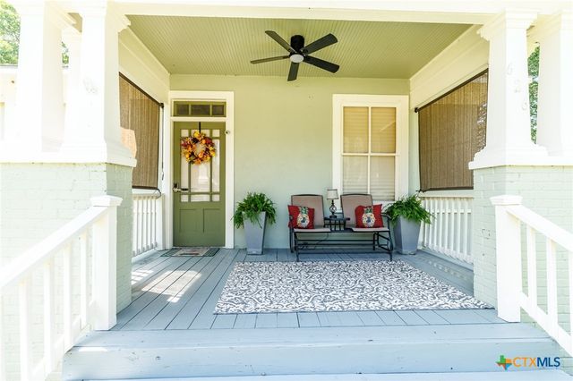 626 Saint Vincent Street, Gonzales, TX 78629