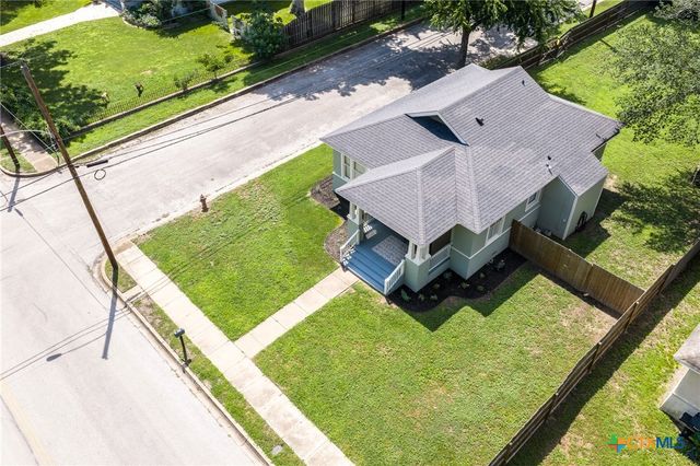 626 Saint Vincent Street, Gonzales, TX 78629