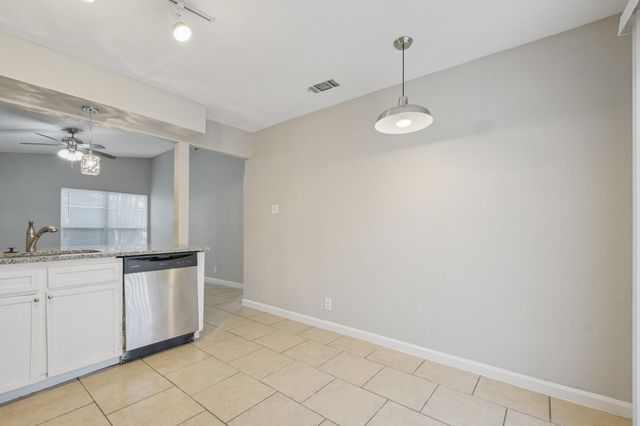 11906 Broad Oaks DR A, Austin, TX 78759