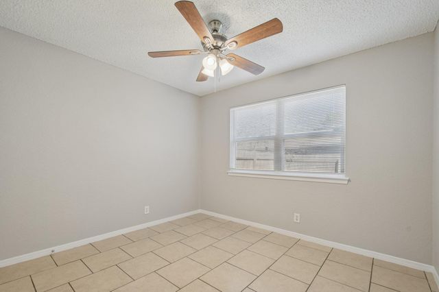 11906 Broad Oaks DR A, Austin, TX 78759