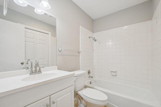 11906 Broad Oaks DR A, Austin, TX 78759