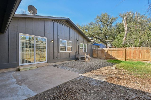 11906 Broad Oaks DR A, Austin, TX 78759