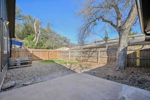 11906 Broad Oaks DR A, Austin, TX 78759