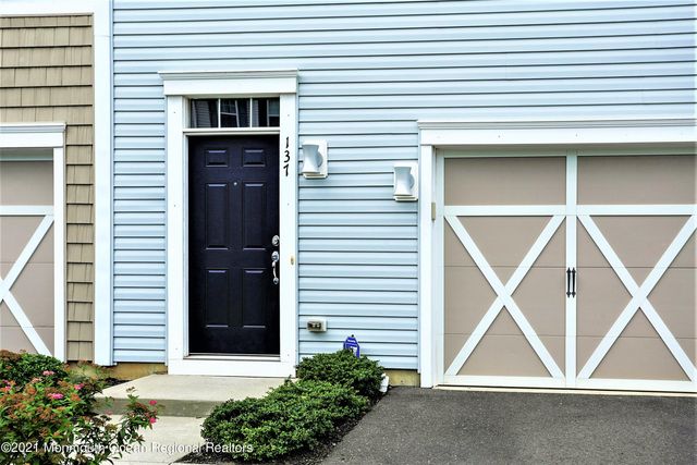 137 Beacon Lane 605, Eatontown, NJ 07724