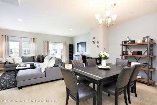 137 Beacon Lane 605, Eatontown, NJ 07724