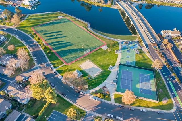 802 Magellan Lane, Foster City, CA 94404