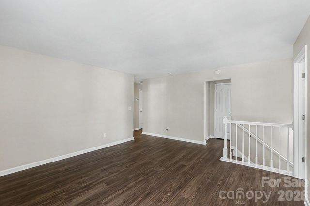 5618 Stowe Derby Drive, Charlotte, NC 28278