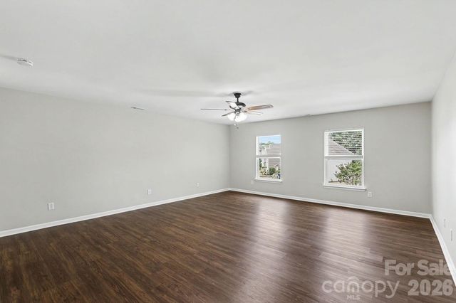 5618 Stowe Derby Drive, Charlotte, NC 28278