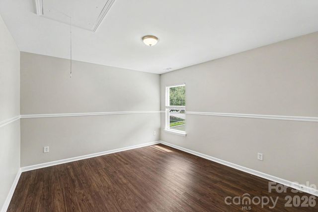 5618 Stowe Derby Drive, Charlotte, NC 28278