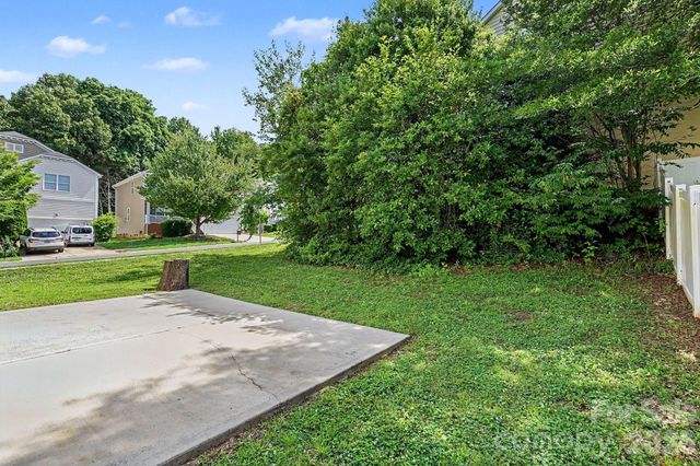 5618 Stowe Derby Drive, Charlotte, NC 28278