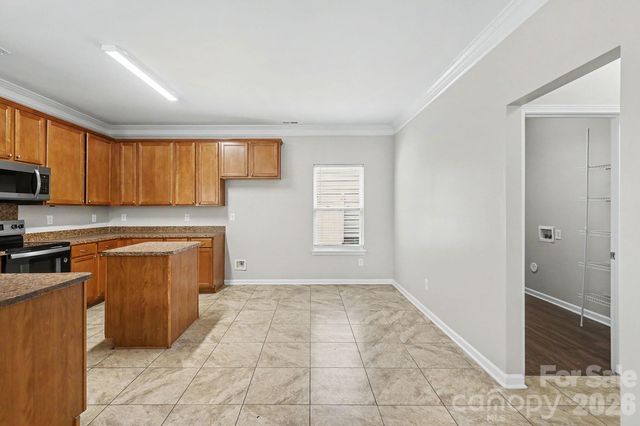 5618 Stowe Derby Drive, Charlotte, NC 28278
