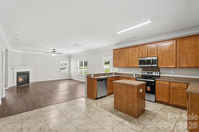 5618 Stowe Derby Drive, Charlotte, NC 28278