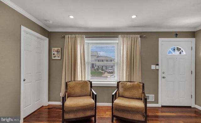 20 DUNCAN DR, Hamilton, NJ 08690