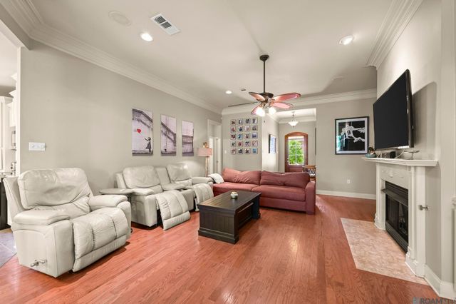 10837 Woodleaf Ave, Baton Rouge, LA 70816