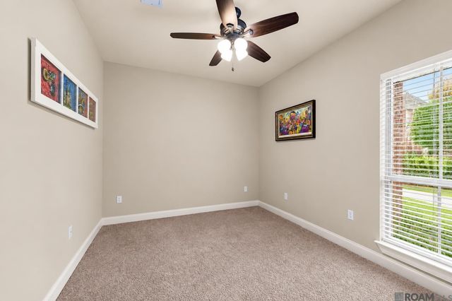 10837 Woodleaf Ave, Baton Rouge, LA 70816