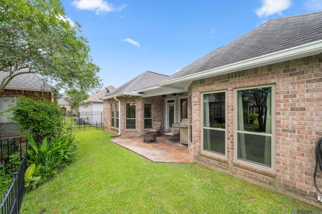10837 Woodleaf Ave, Baton Rouge, LA 70816