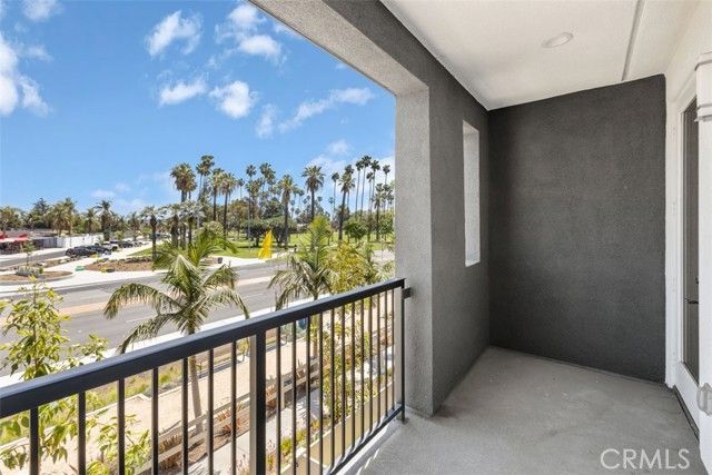 1097 N Harbor Boulevard, Anaheim, CA 92801