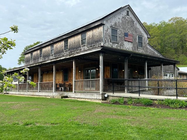 267 South Road, Kensington, NH 03833